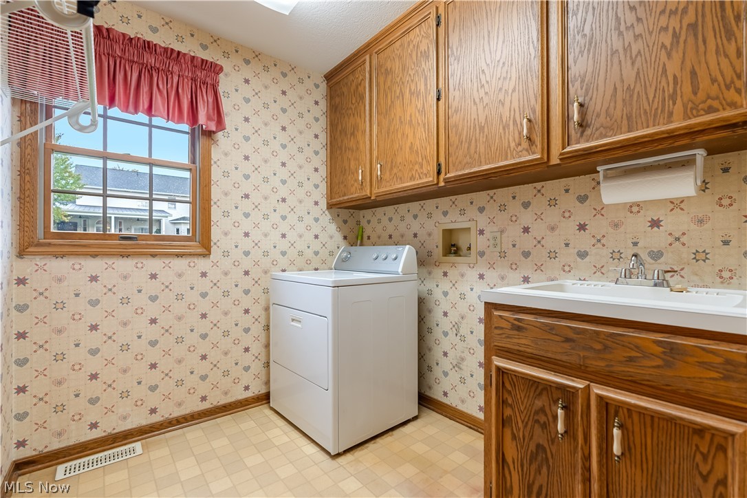 6913 Salerno Street NW Canton OH 44718