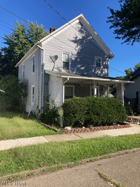134 8th Street NE New Philadelphia OH 44663