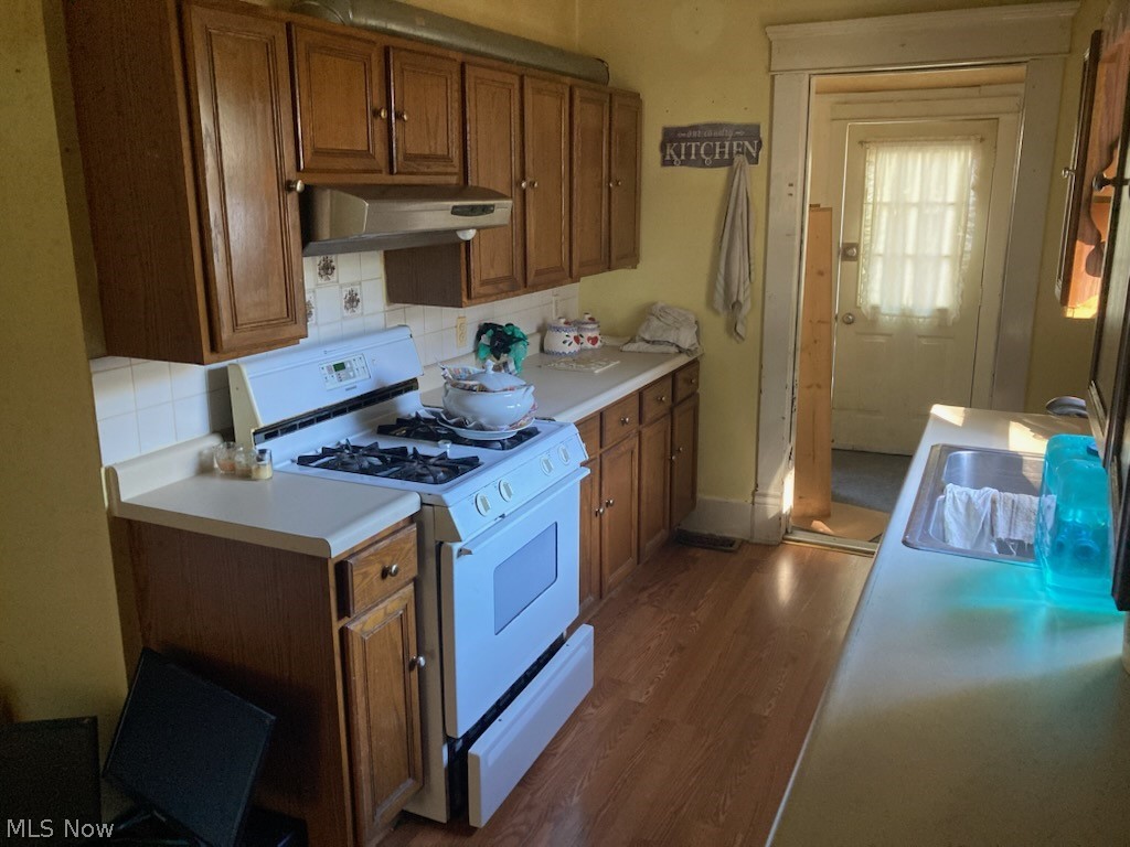 134 8th Street NE New Philadelphia OH 44663