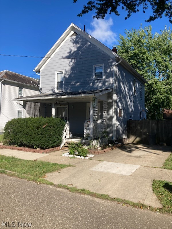 134 8th Street NE New Philadelphia OH 44663
