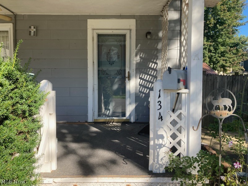 134 8th Street NE New Philadelphia OH 44663