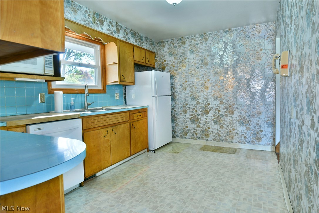 1639 Gypsy Lane Niles OH 44446
