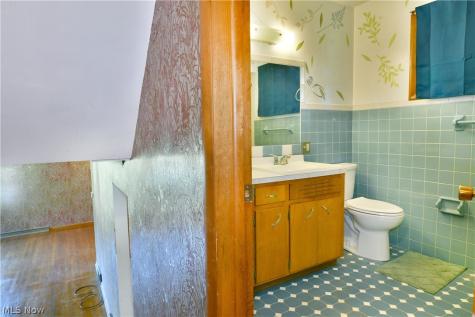 1639 Gypsy Lane Niles OH 44446