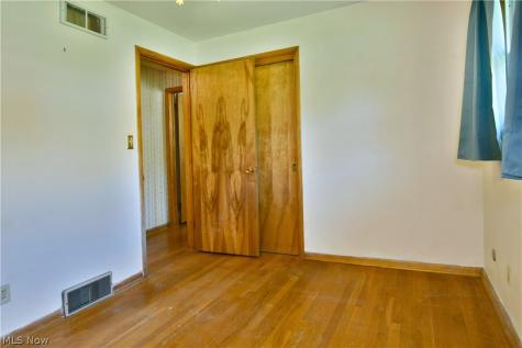 1639 Gypsy Lane Niles OH 44446