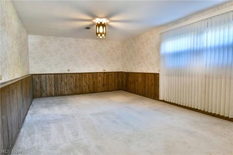 1639 Gypsy Lane Niles OH 44446