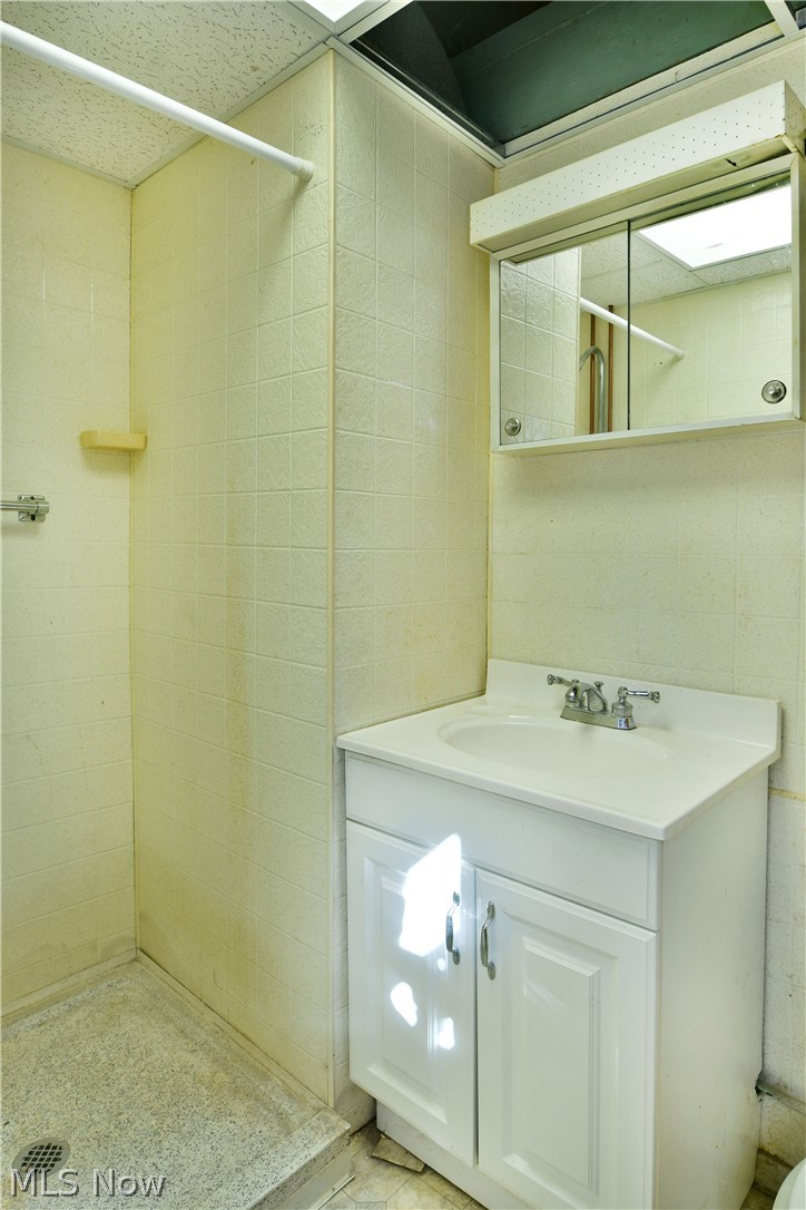 1639 Gypsy Lane Niles OH 44446