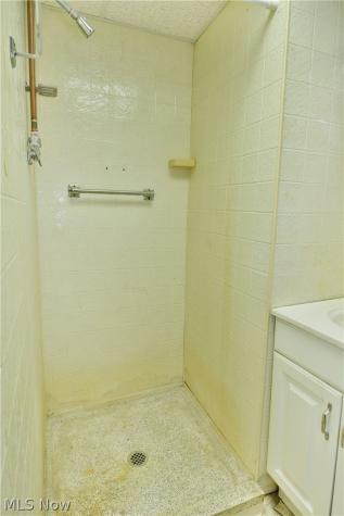 1639 Gypsy Lane Niles OH 44446