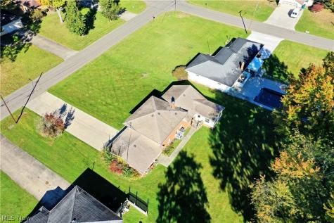 1639 Gypsy Lane Niles OH 44446