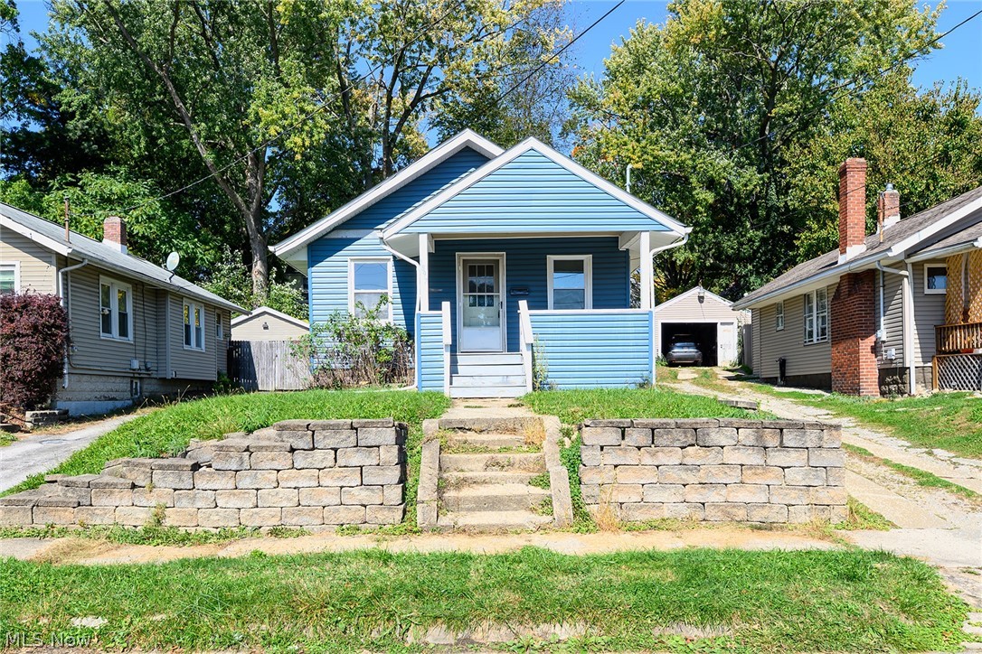 1897 Marks Avenue Akron OH 44305