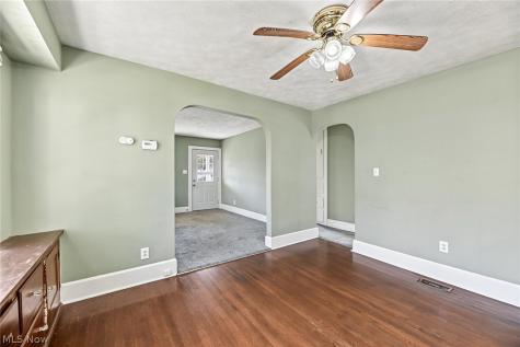1897 Marks Avenue Akron OH 44305
