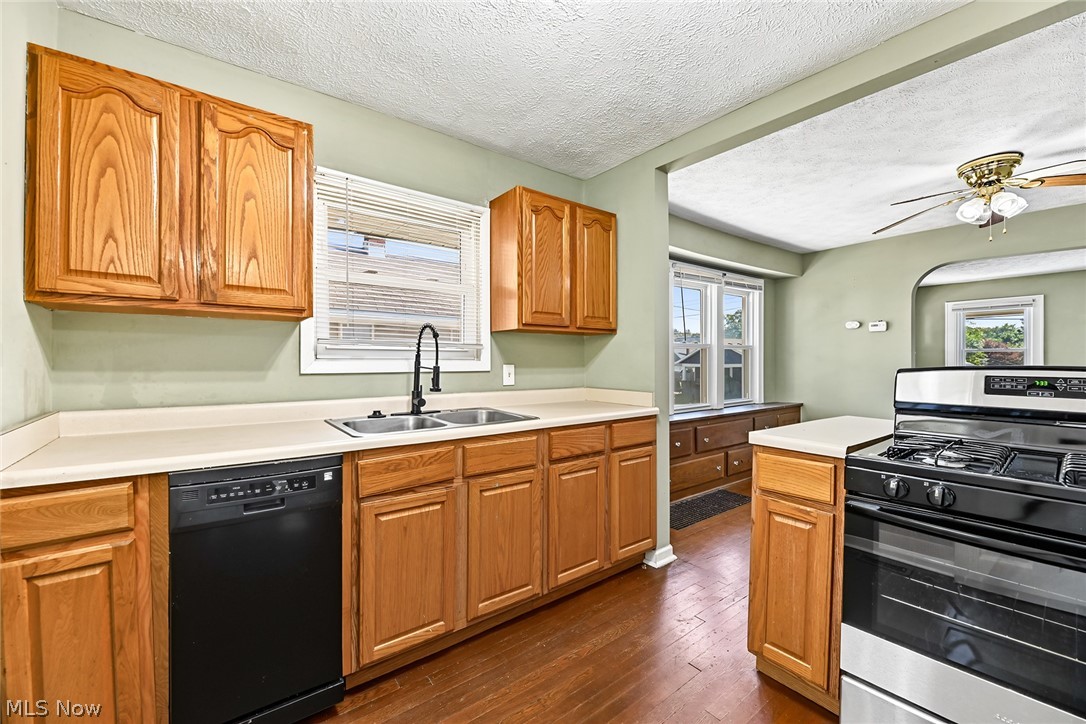 1897 Marks Avenue Akron OH 44305