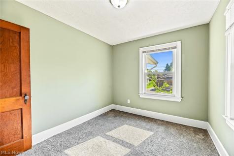 1897 Marks Avenue Akron OH 44305