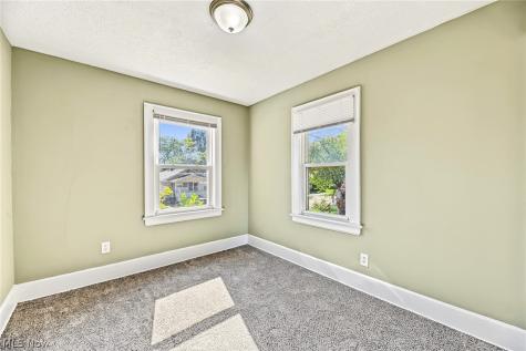 1897 Marks Avenue Akron OH 44305