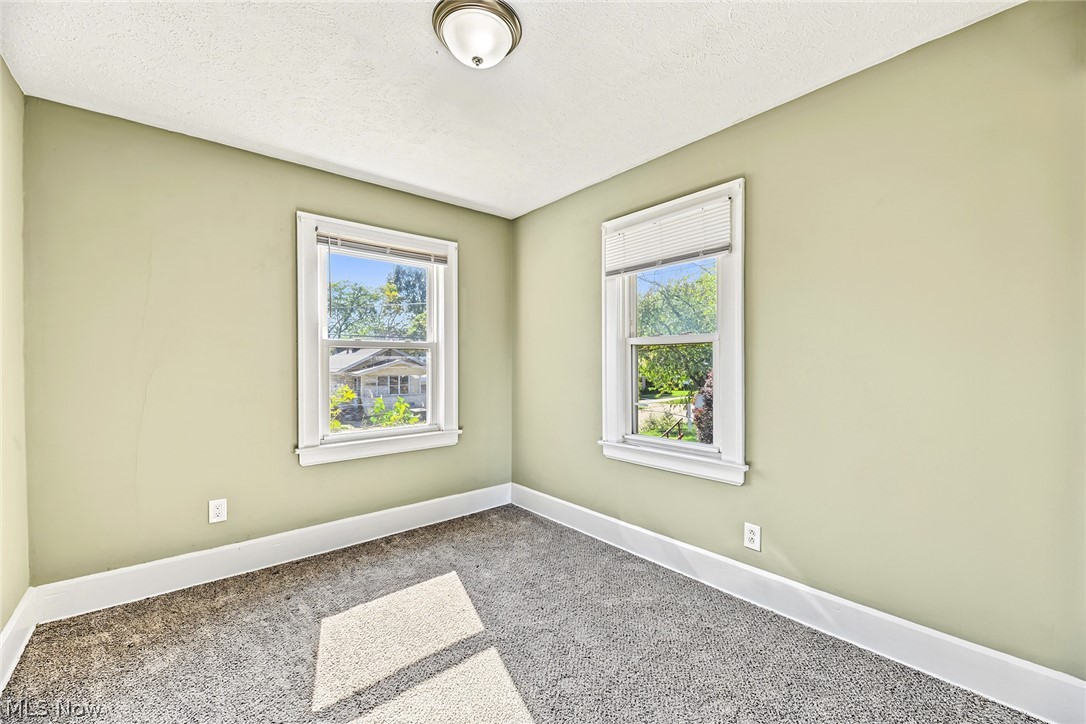 1897 Marks Avenue Akron OH 44305
