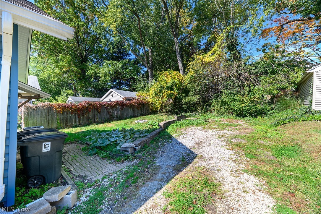 1897 Marks Avenue Akron OH 44305