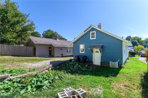 1897 Marks Avenue Akron OH 44305