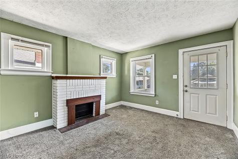 1897 Marks Avenue Akron OH 44305