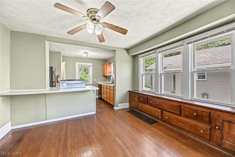 1897 Marks Avenue Akron OH 44305