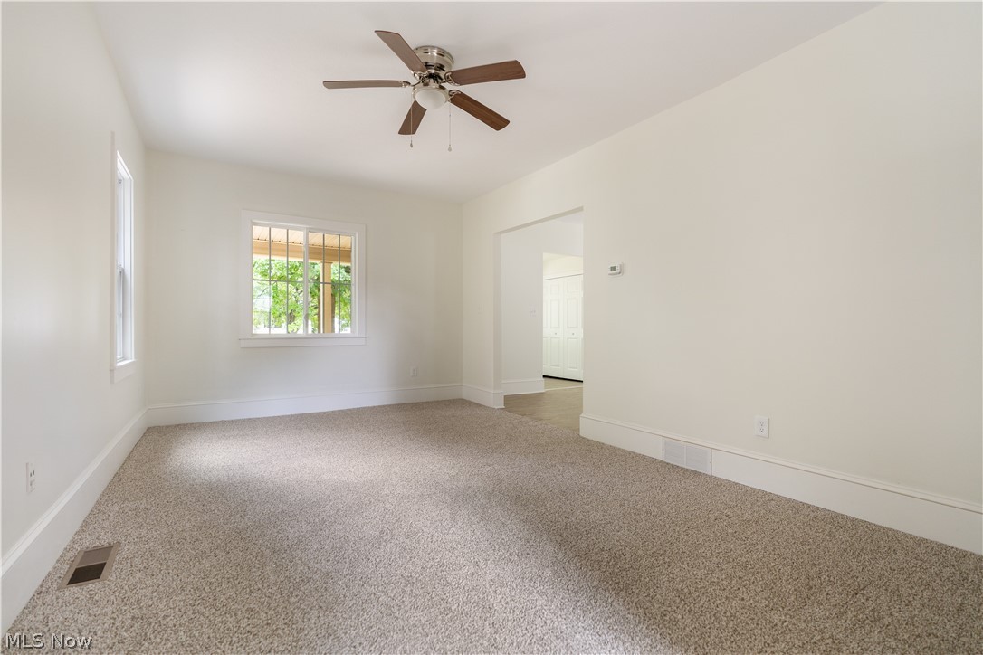 156 E Mapledale Avenue Akron OH 44301