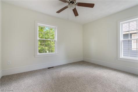 156 E Mapledale Avenue Akron OH 44301