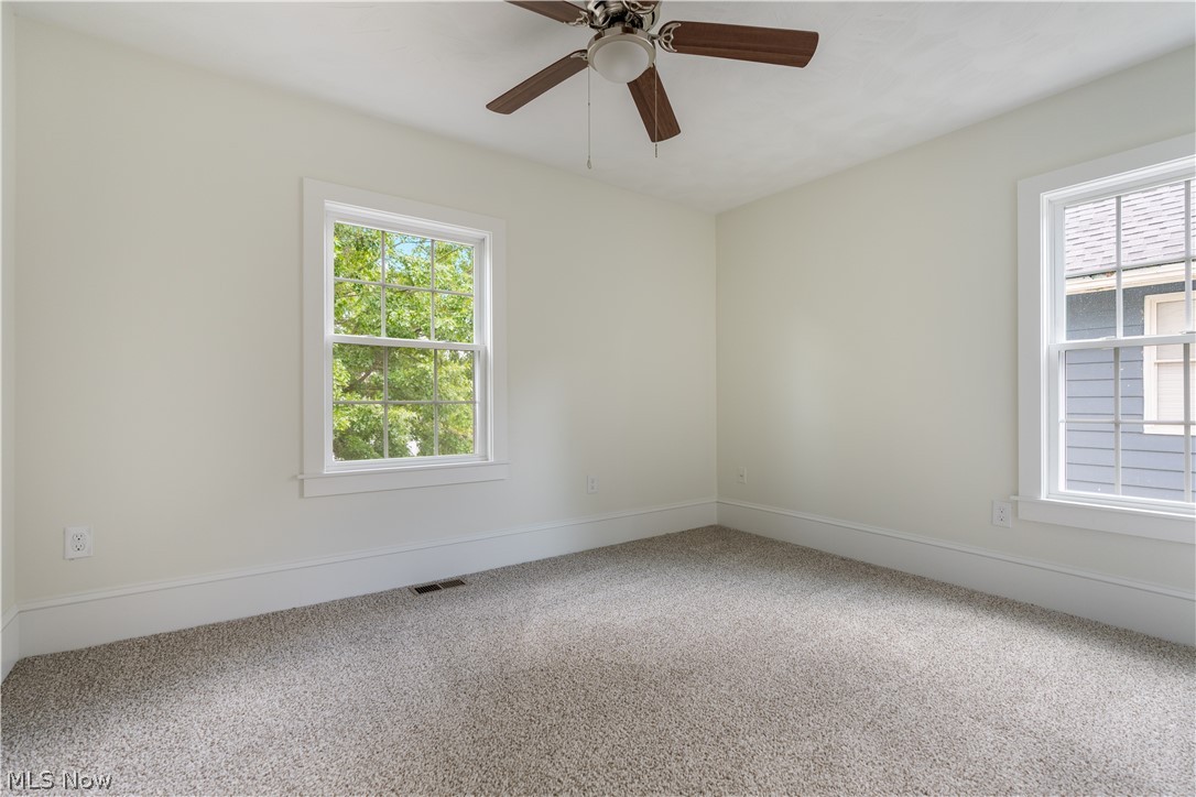 156 E Mapledale Avenue Akron OH 44301