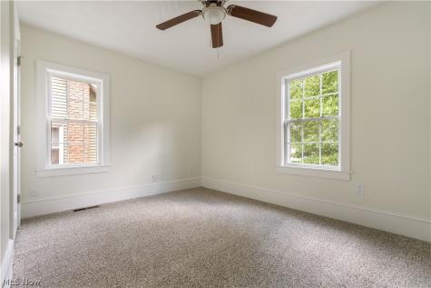 156 E Mapledale Avenue Akron OH 44301