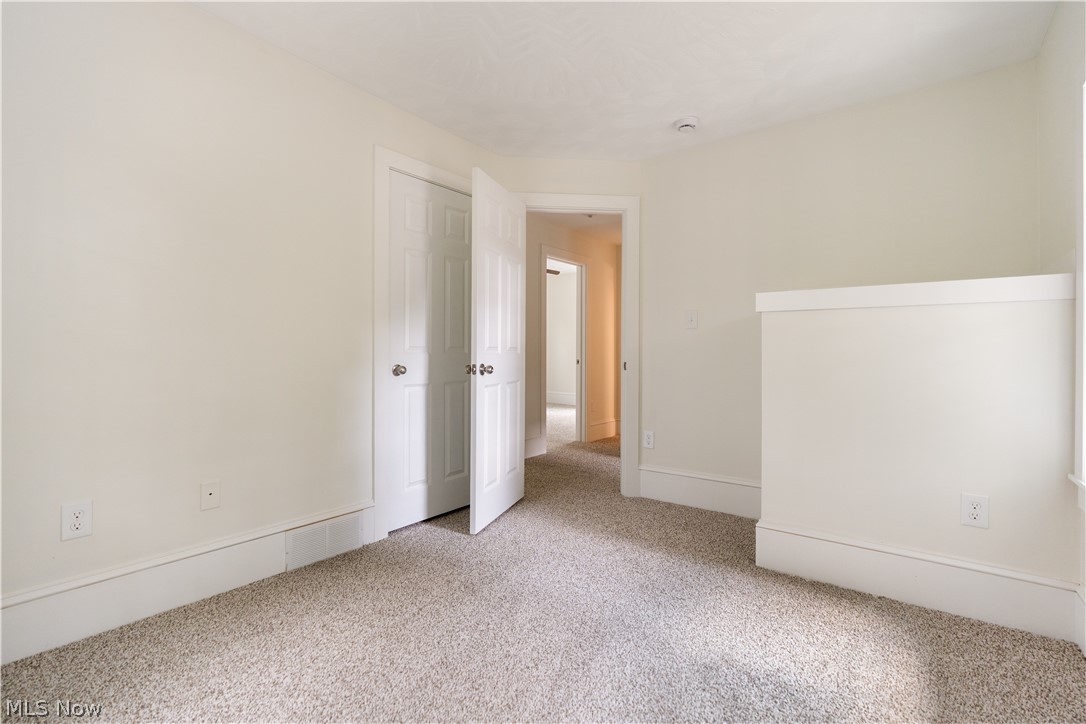 156 E Mapledale Avenue Akron OH 44301