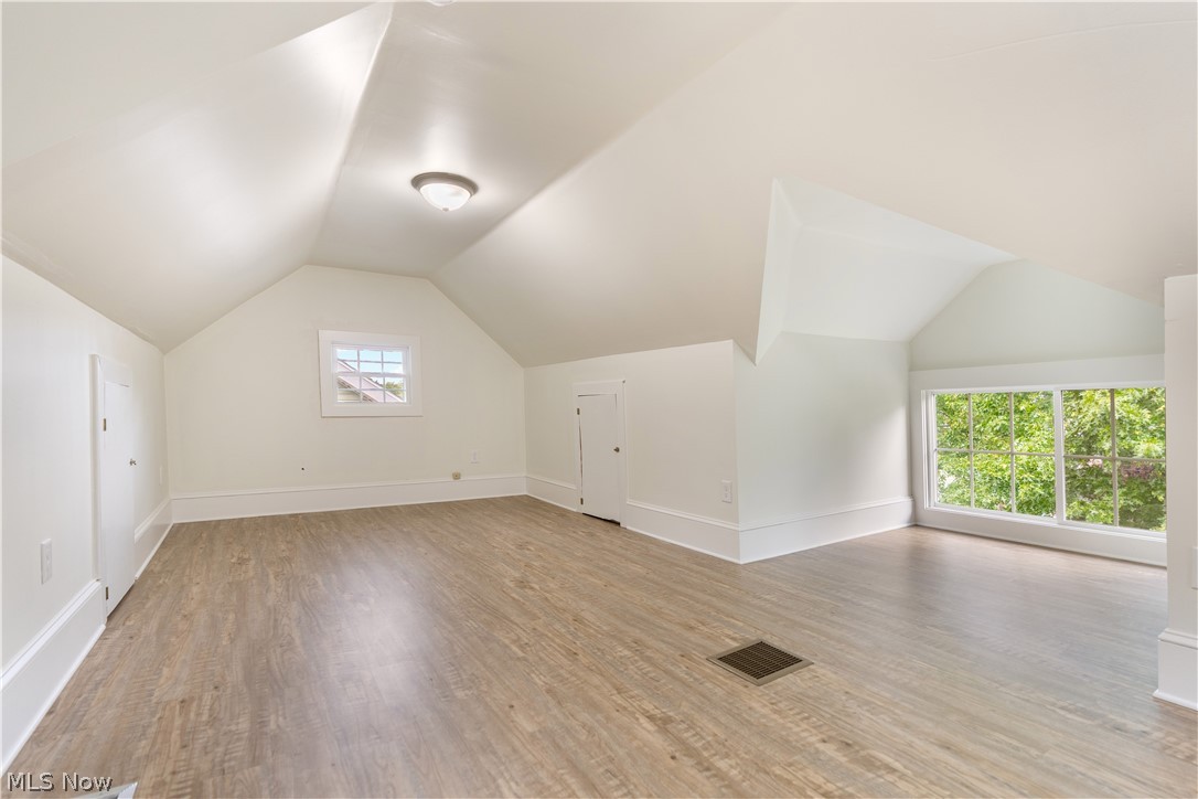 156 E Mapledale Avenue Akron OH 44301
