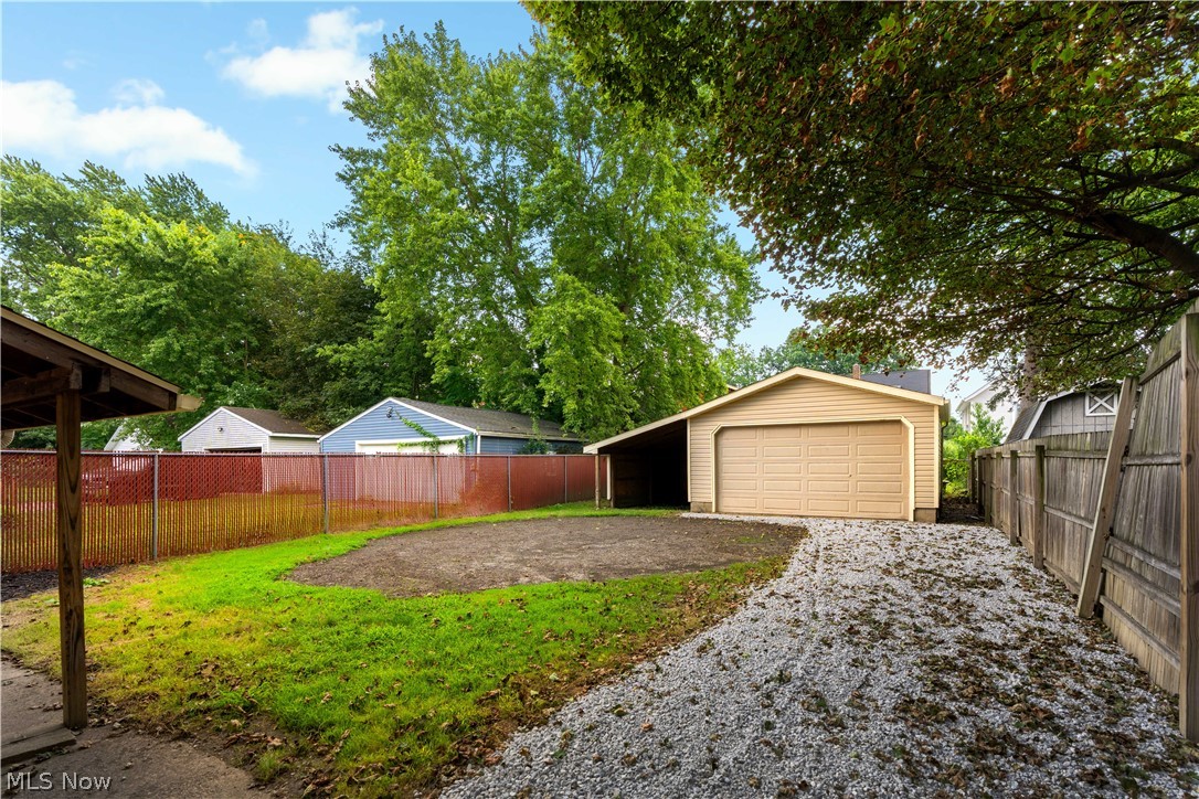 156 E Mapledale Avenue Akron OH 44301
