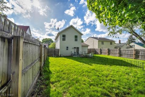 2343 18th Street SW Akron OH 44314