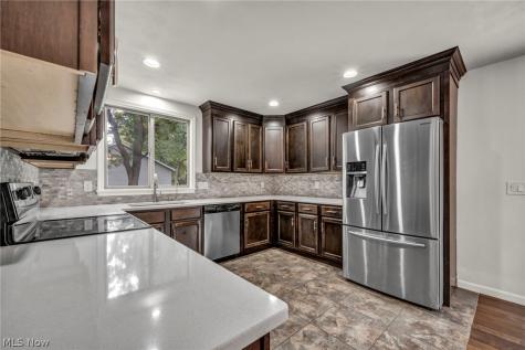 18446 Drake Road Strongsville OH 44136