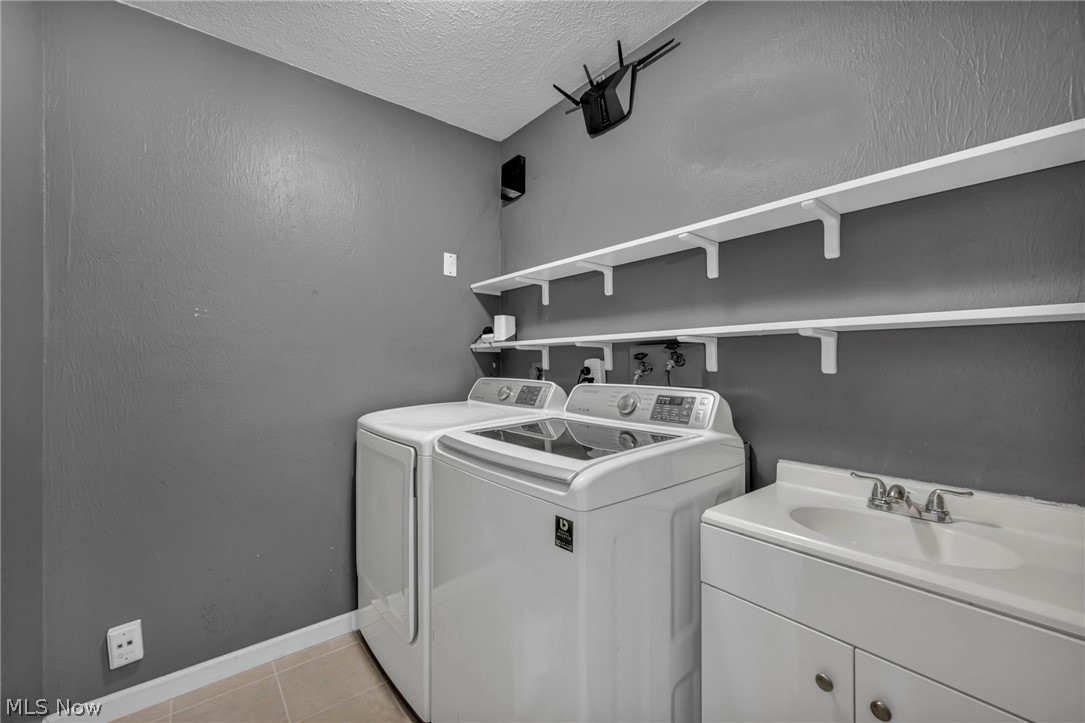 18446 Drake Road Strongsville OH 44136