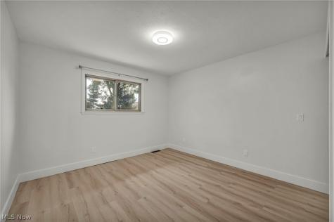 18446 Drake Road Strongsville OH 44136