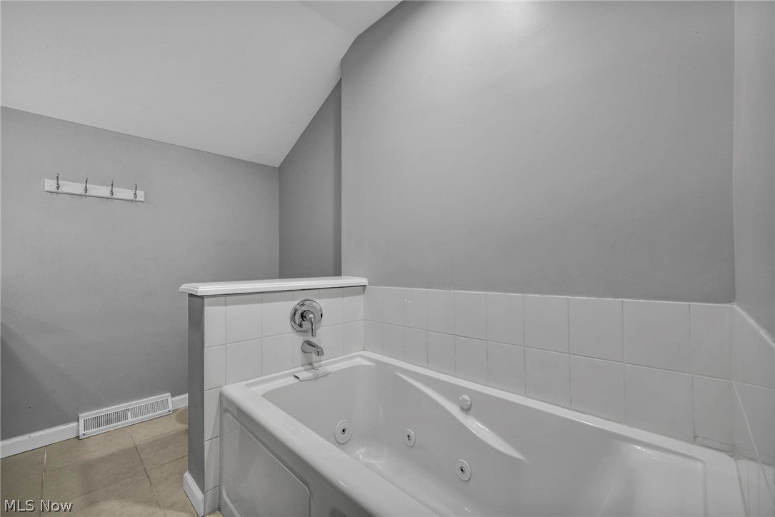 18446 Drake Road Strongsville OH 44136