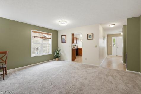 16821 Hinsdale Court Middleburg Heights OH 44130