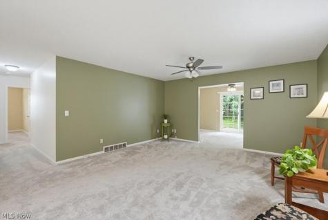 16821 Hinsdale Court Middleburg Heights OH 44130