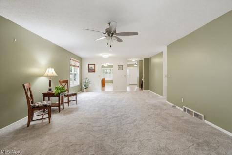 16821 Hinsdale Court Middleburg Heights OH 44130
