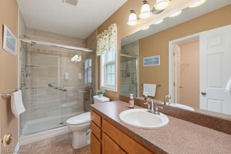 16821 Hinsdale Court Middleburg Heights OH 44130