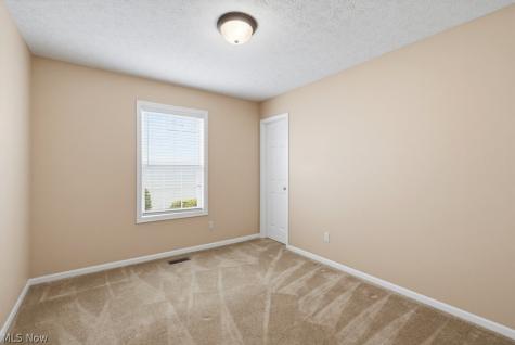 16821 Hinsdale Court Middleburg Heights OH 44130