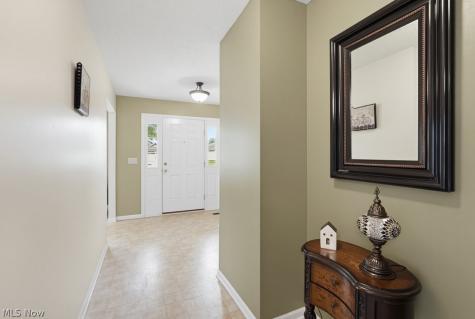 16821 Hinsdale Court Middleburg Heights OH 44130