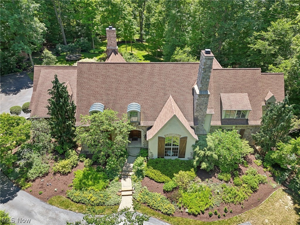 2202 Charles Lane Akron OH 44333