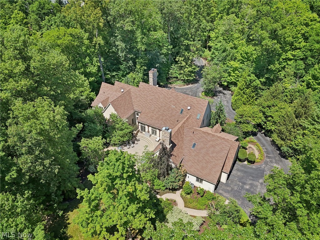 2202 Charles Lane Akron OH 44333