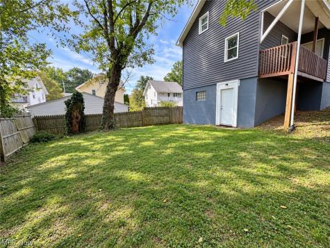 286 Alhambra Way Akron OH 44302