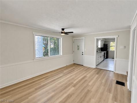 286 Alhambra Way Akron OH 44302