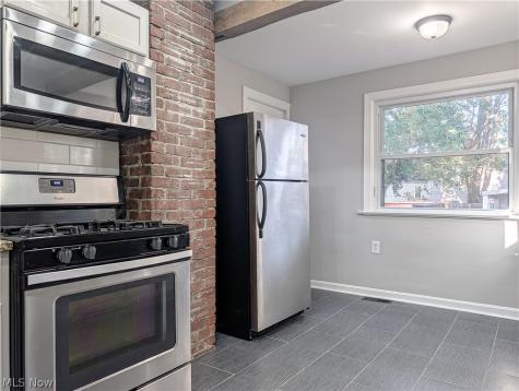 43 E Linwood Avenue Akron OH 44301