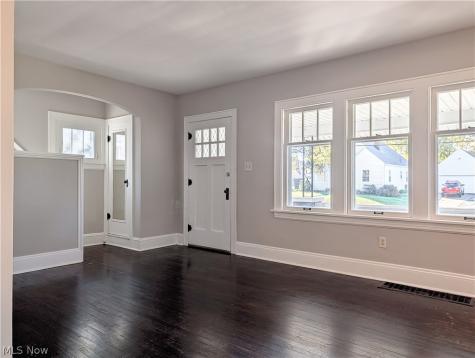 43 E Linwood Avenue Akron OH 44301