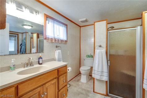 2034 State Street NE Canton OH 44721