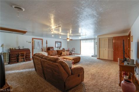 2034 State Street NE Canton OH 44721