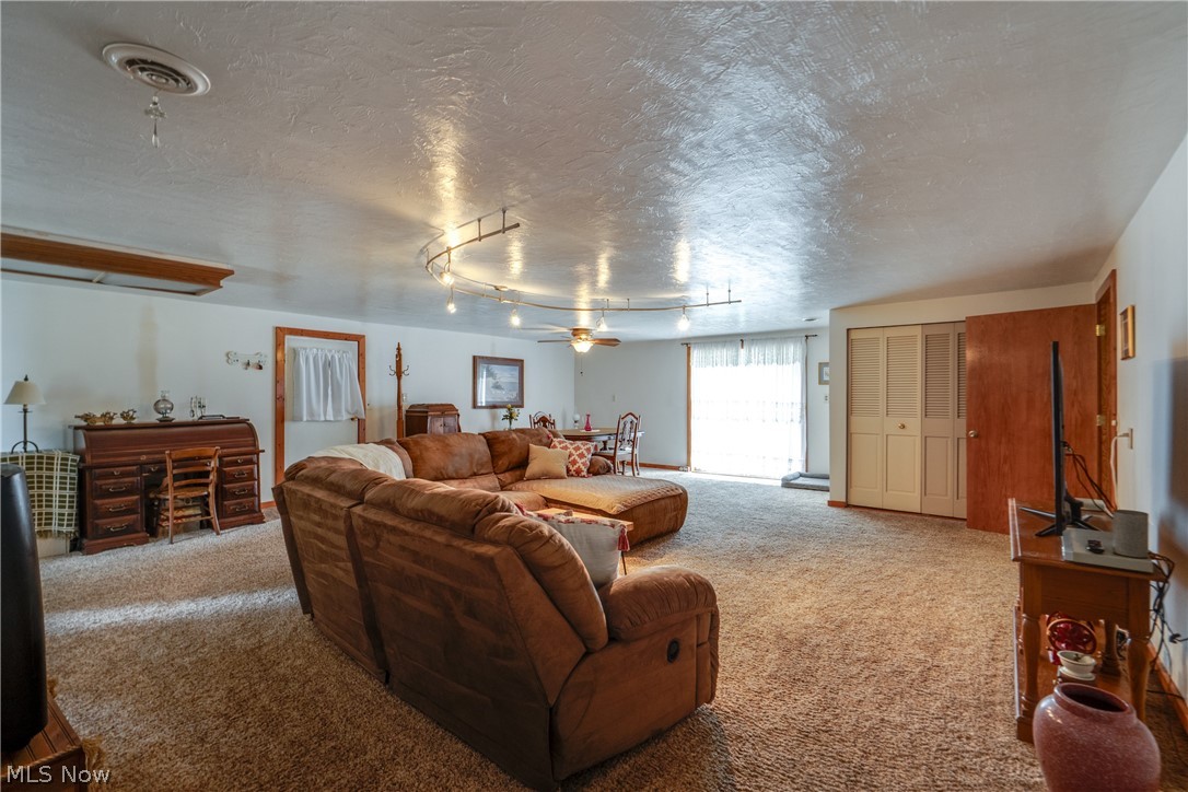 2034 State Street NE Canton OH 44721