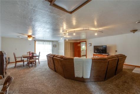 2034 State Street NE Canton OH 44721